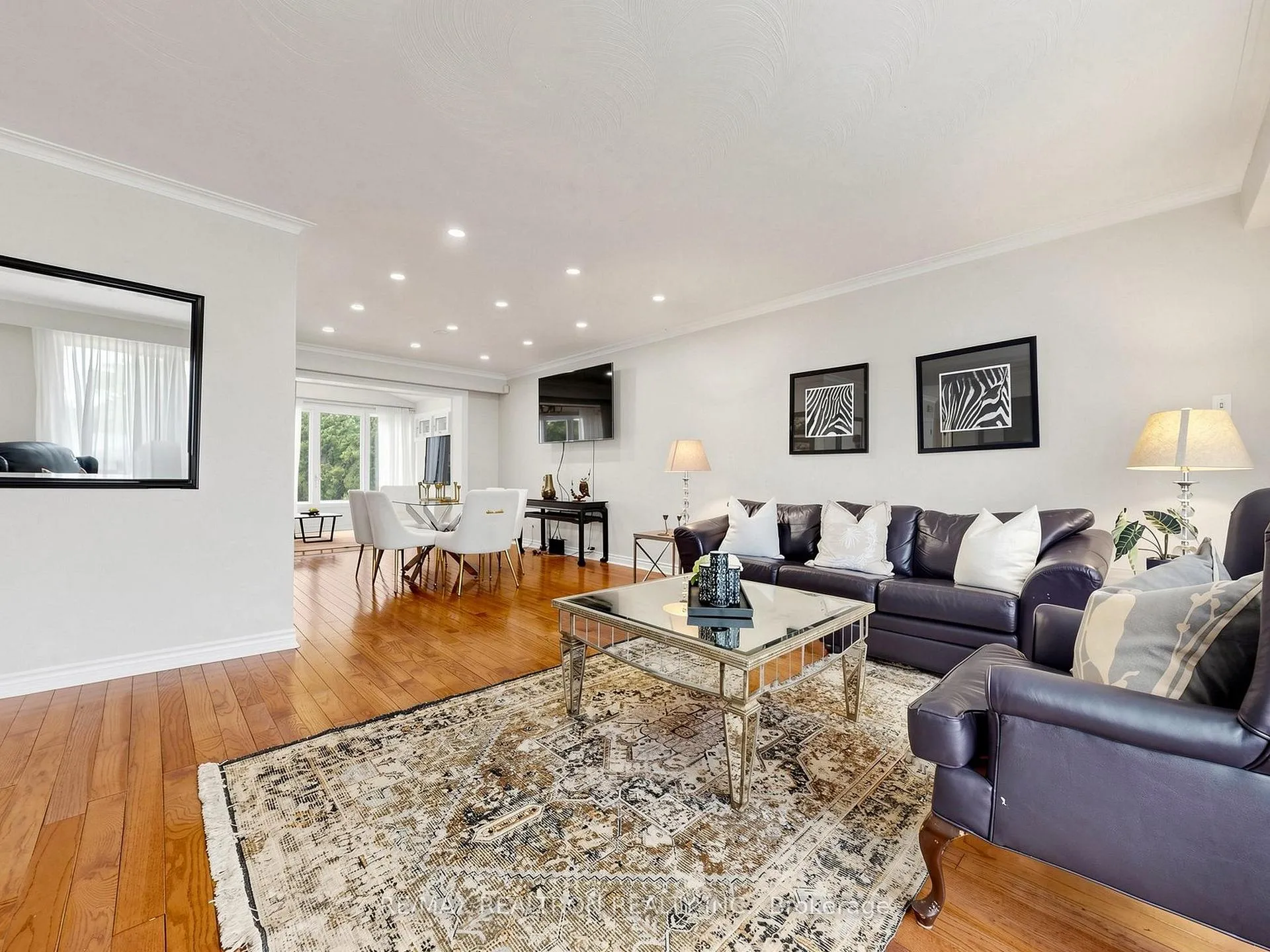Photo 8 of 24 Dalmeny Road, Markham, Grandview — HOMEH