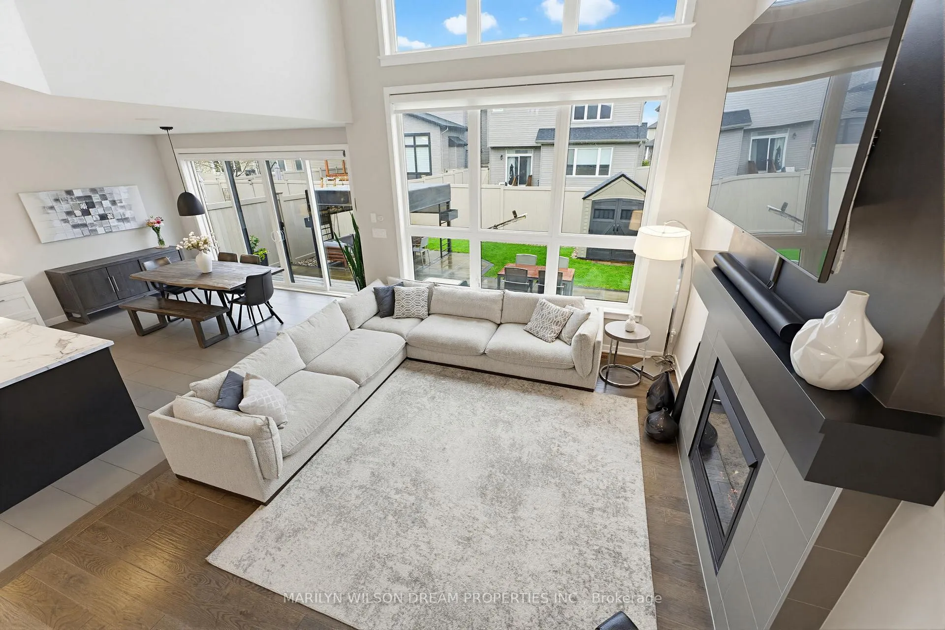 Photo 8 of 304 Andalusian Crescent, Ottawa, Kanata - Emerald Meadows/Trailwest — HOMEH