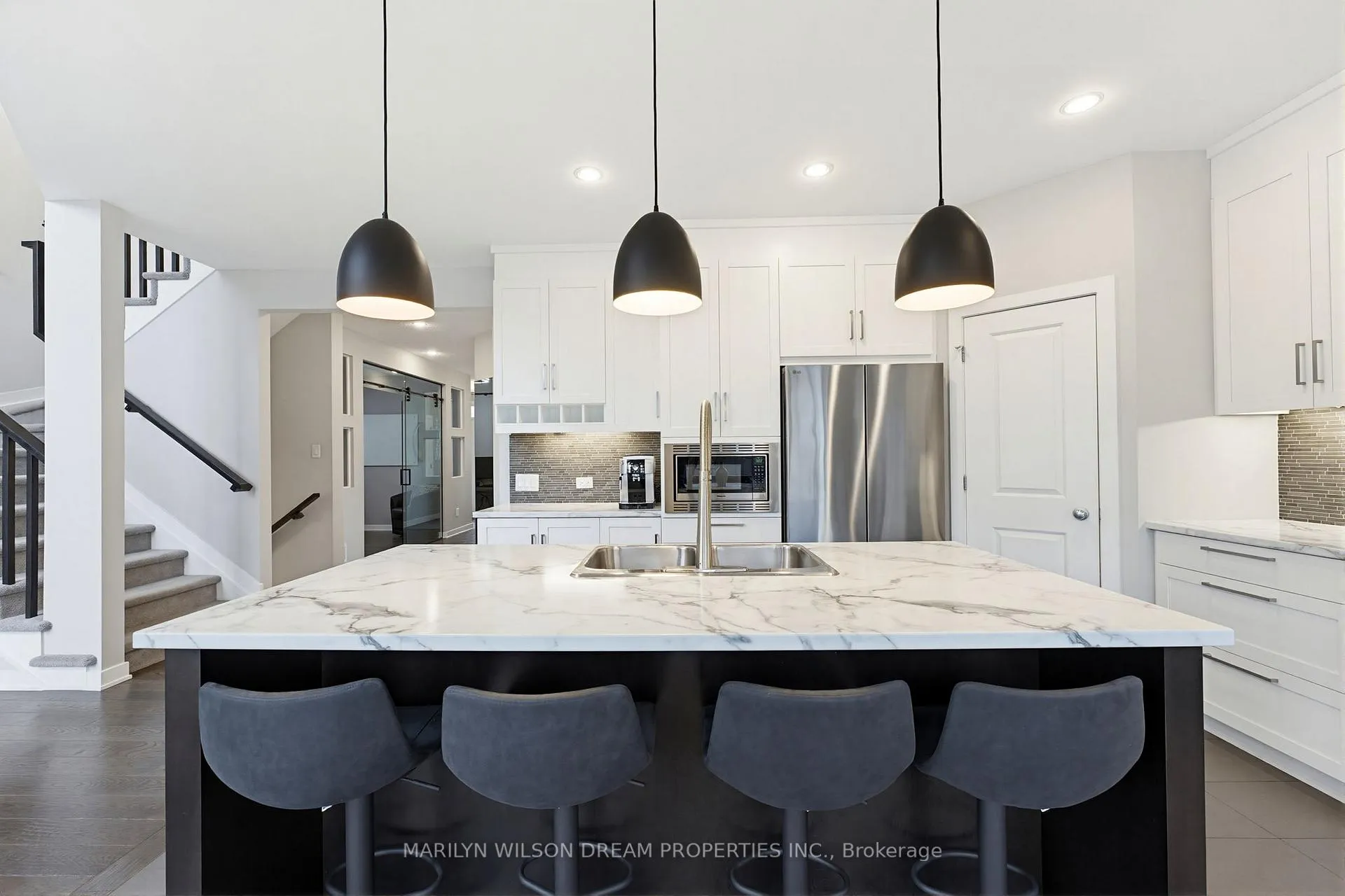 Photo 12 of 304 Andalusian Crescent, Ottawa, Kanata - Emerald Meadows/Trailwest — HOMEH
