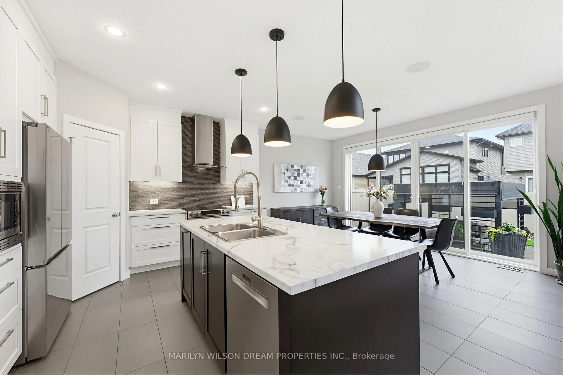 Photo 14 of 304 Andalusian Crescent, Ottawa, Kanata - Emerald Meadows/Trailwest — HOMEH
