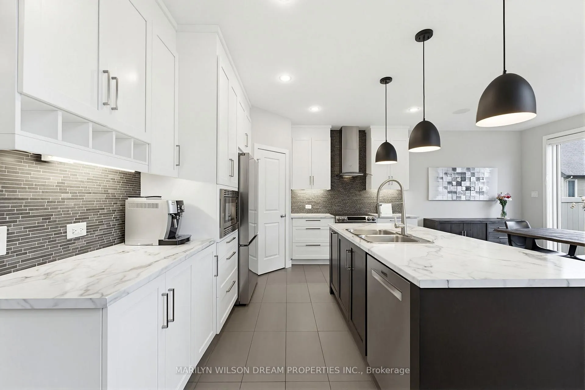 Photo 16 of 304 Andalusian Crescent, Ottawa, Kanata - Emerald Meadows/Trailwest — HOMEH