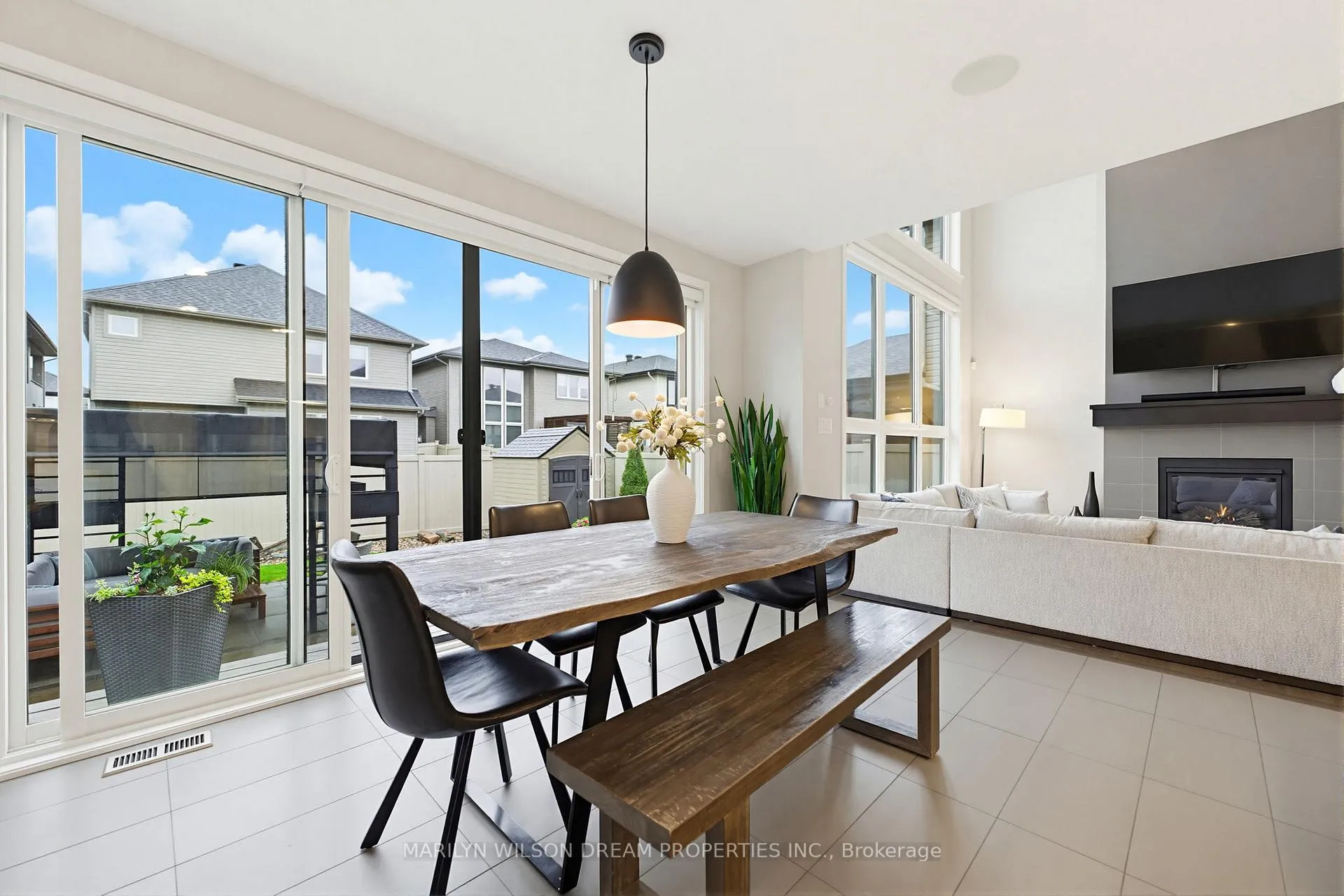 Photo 18 of 304 Andalusian Crescent, Ottawa, Kanata - Emerald Meadows/Trailwest — HOMEH