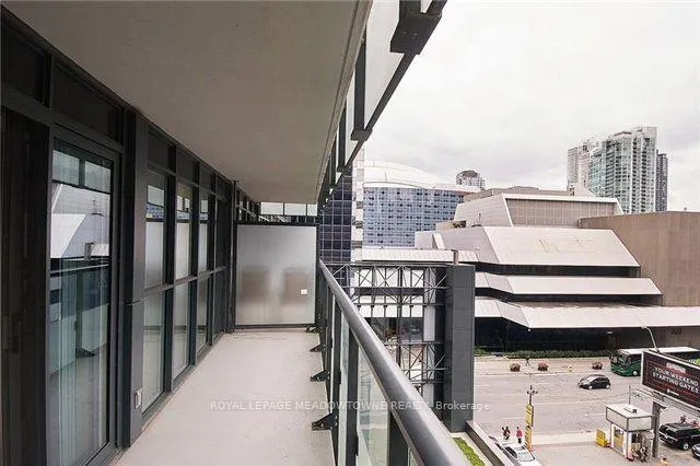 Photo 10 of Unit 601, 300 Front Street, Toronto, Waterfront Communities — HOMEH