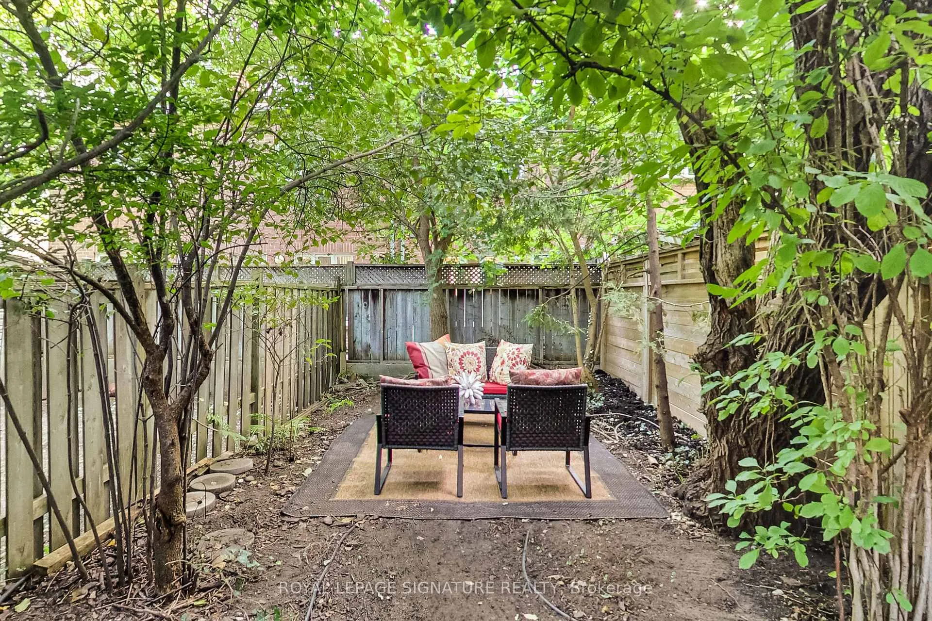Photo 13 of Unit Lower, 6 King Edward Avenue, Toronto, Woodbine-Lumsden — HOMEH