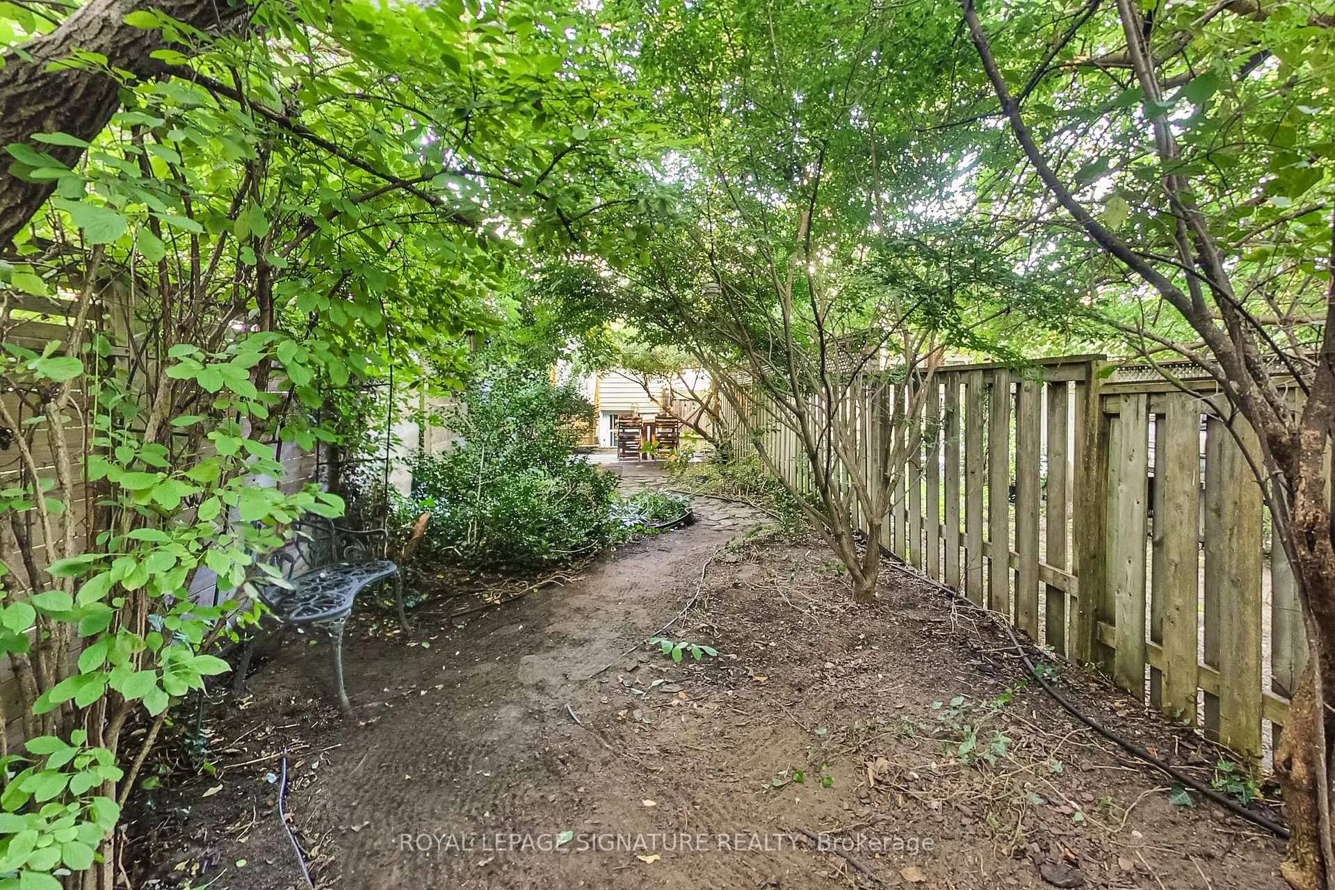 Photo 14 of Unit Lower, 6 King Edward Avenue, Toronto, Woodbine-Lumsden — HOMEH
