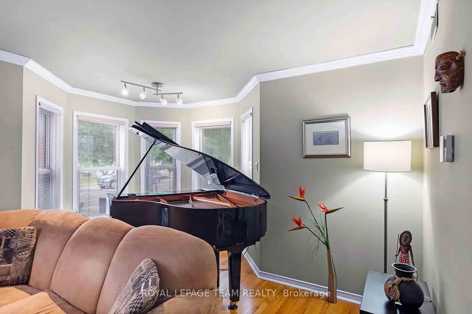 Photo 9 of Unit 2, 220 Wilbrod Avenue, Ottawa, Sandy Hill — HOMEH