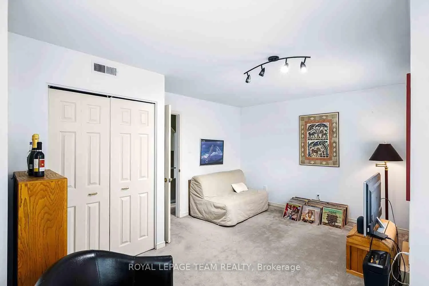 Photo 24 of Unit 2, 220 Wilbrod Avenue, Ottawa, Sandy Hill — HOMEH