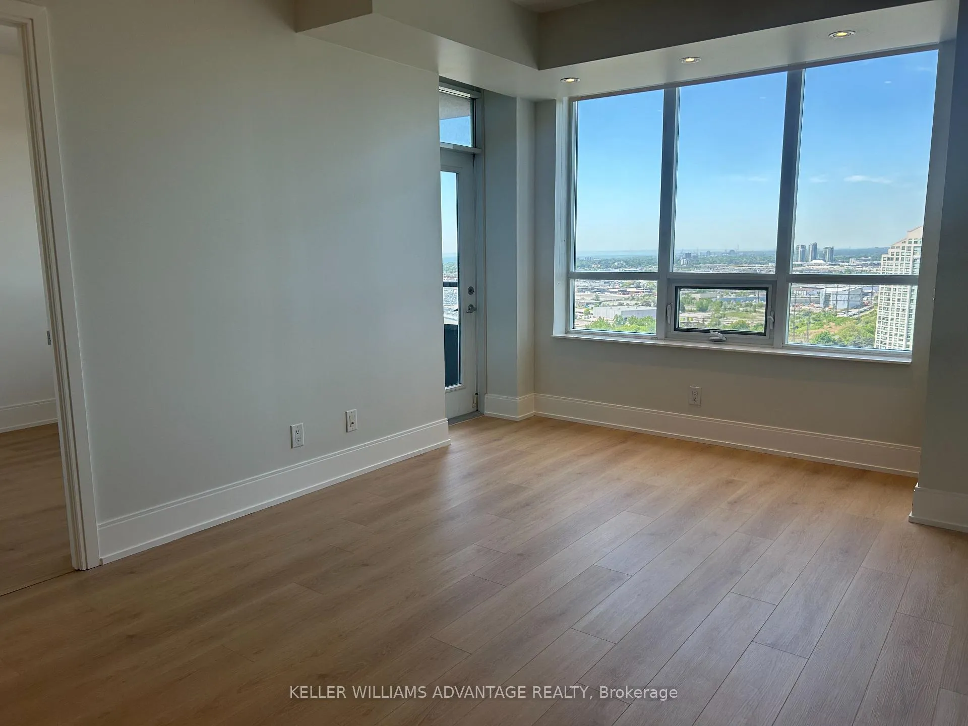 Photo 11 of Unit 2636, 35 Viking Lane, Etobicoke, Islington-City Centre West — HOMEH