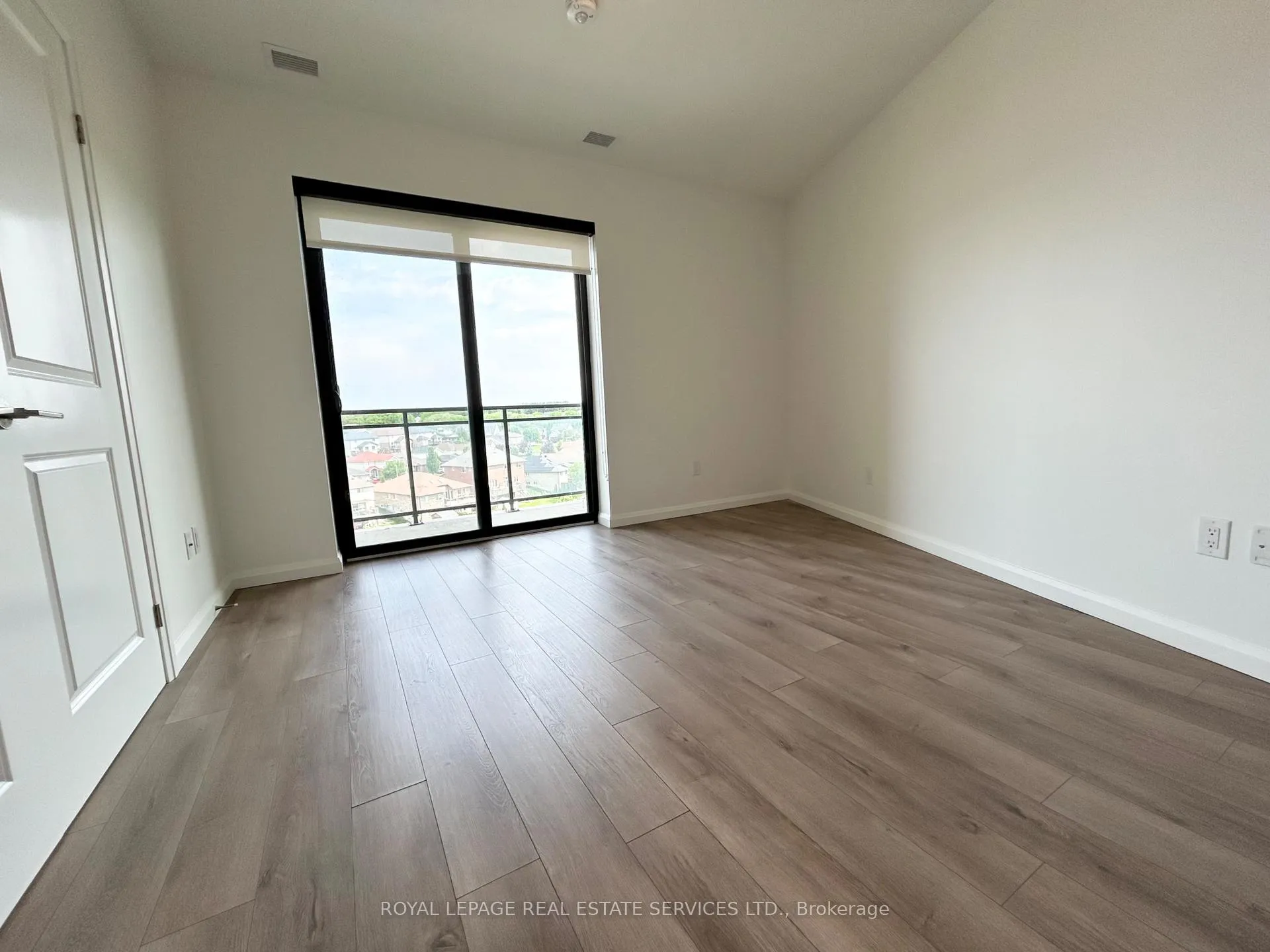 Photo 12 of Unit 704, 144 Watson Road N, Guelph, Grange Road — HOMEH