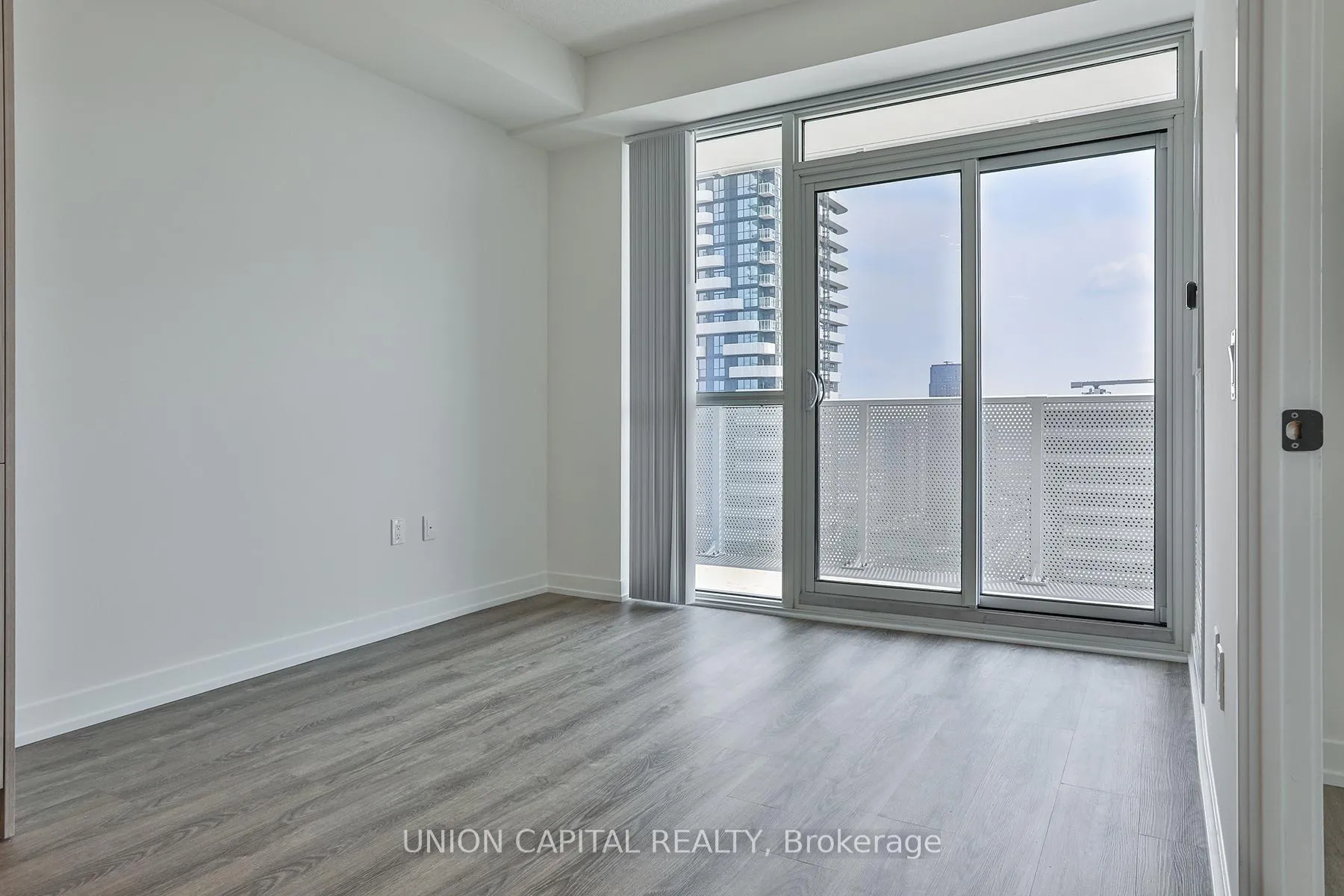 Photo 10 of Unit 5217, 195 Commerce Street, Vaughan, Vaughan Corporate Centre — HOMEH
