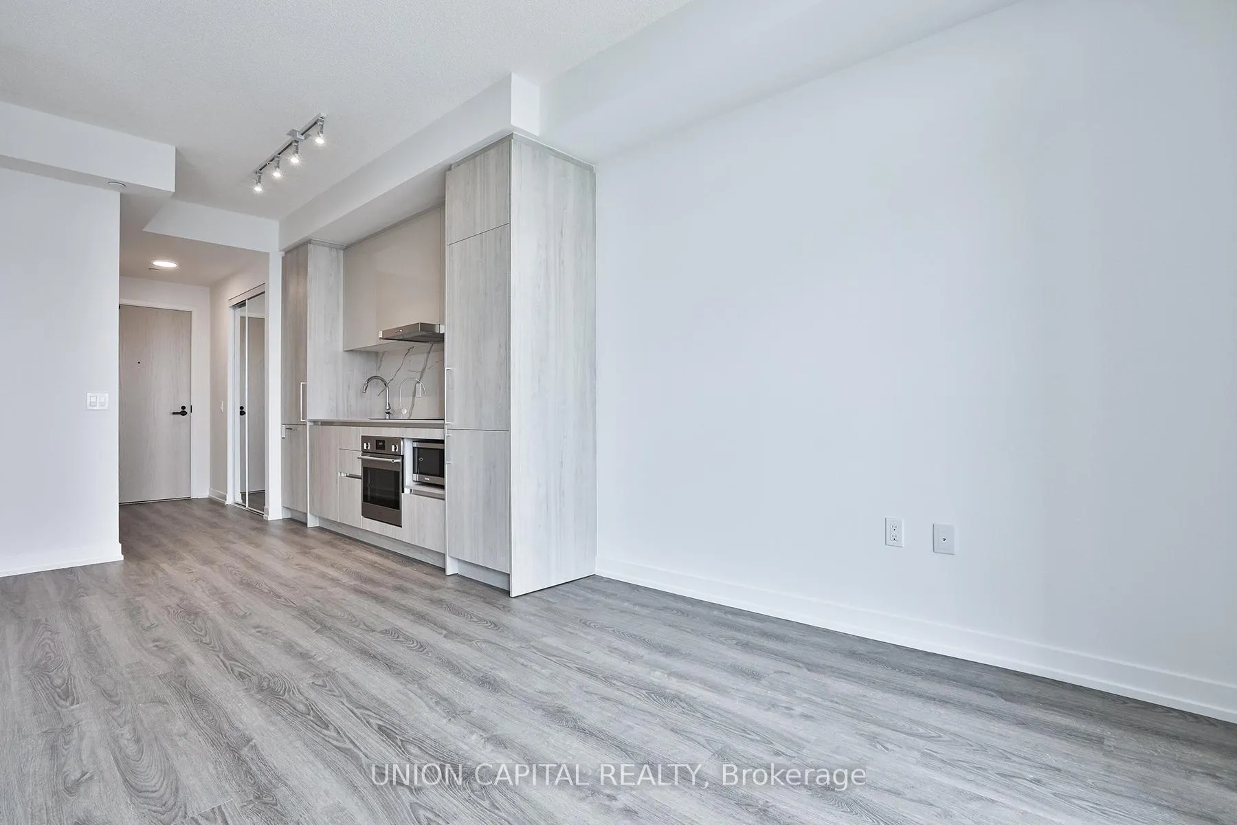 Photo 12 of Unit 5217, 195 Commerce Street, Vaughan, Vaughan Corporate Centre — HOMEH