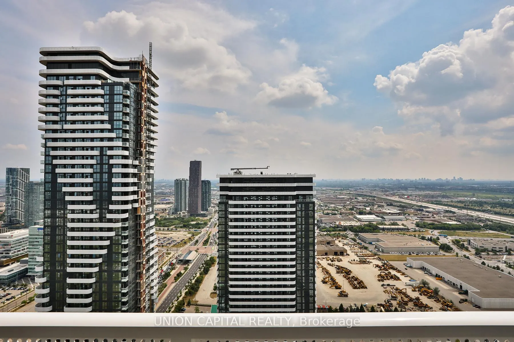 Photo 26 of Unit 5217, 195 Commerce Street, Vaughan, Vaughan Corporate Centre — HOMEH