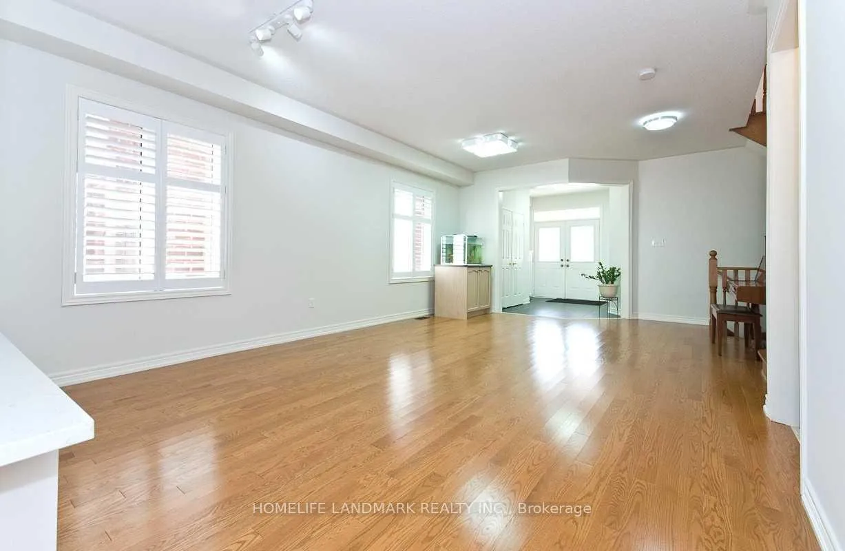 Photo 3 of 386 Wilfred Murison Avenue, Markham, Berczy — HOMEH