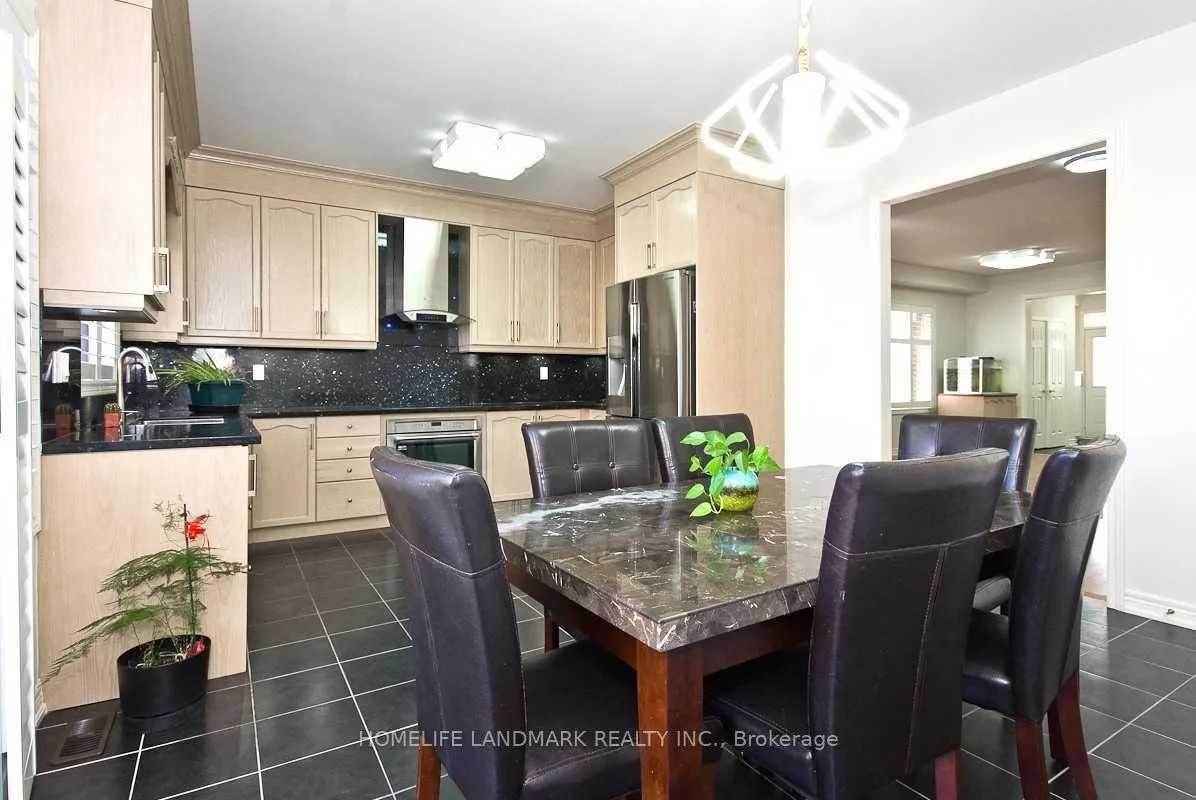 Photo 8 of 386 Wilfred Murison Avenue, Markham, Berczy — HOMEH