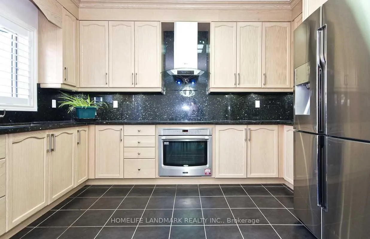 Photo 10 of 386 Wilfred Murison Avenue, Markham, Berczy — HOMEH