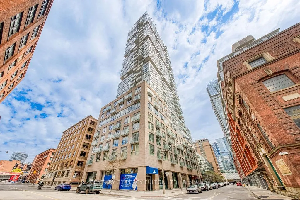 Front of Unit 323, 30 Nelson Street