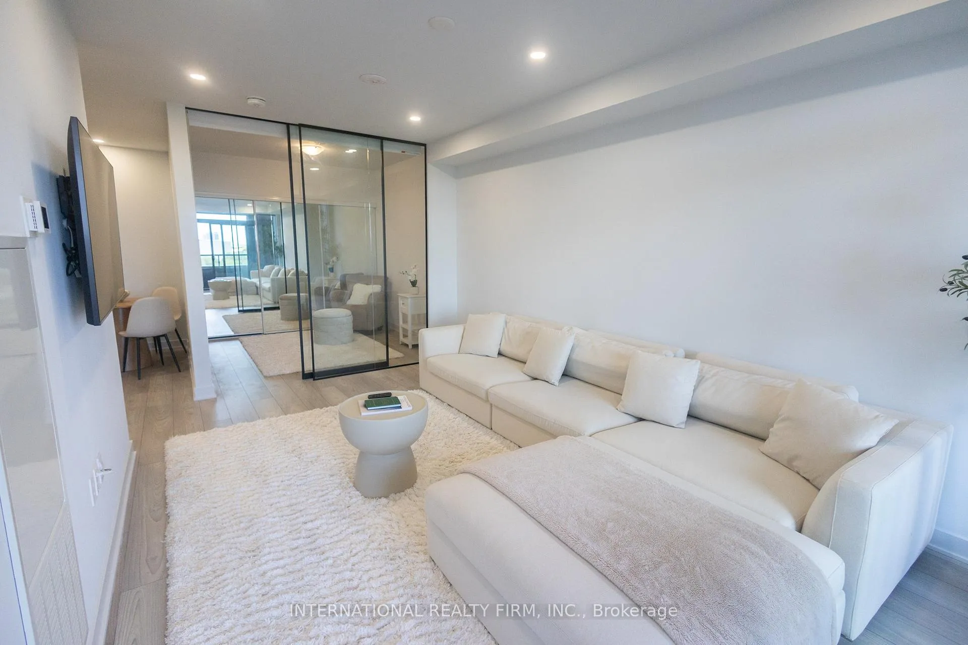 Photo 9 of Unit 503, 2920 Highway 7 Road W, Vaughan, Concord — HOMEH
