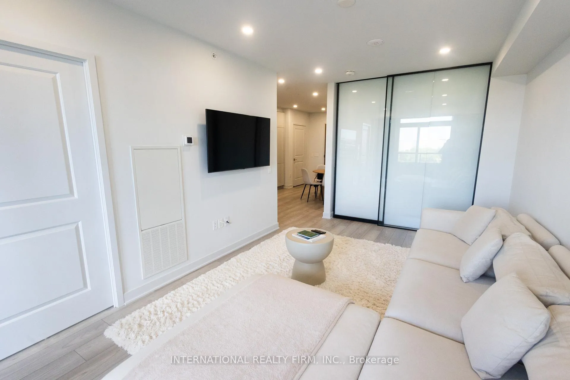 Photo 13 of Unit 503, 2920 Highway 7 Road W, Vaughan, Concord — HOMEH