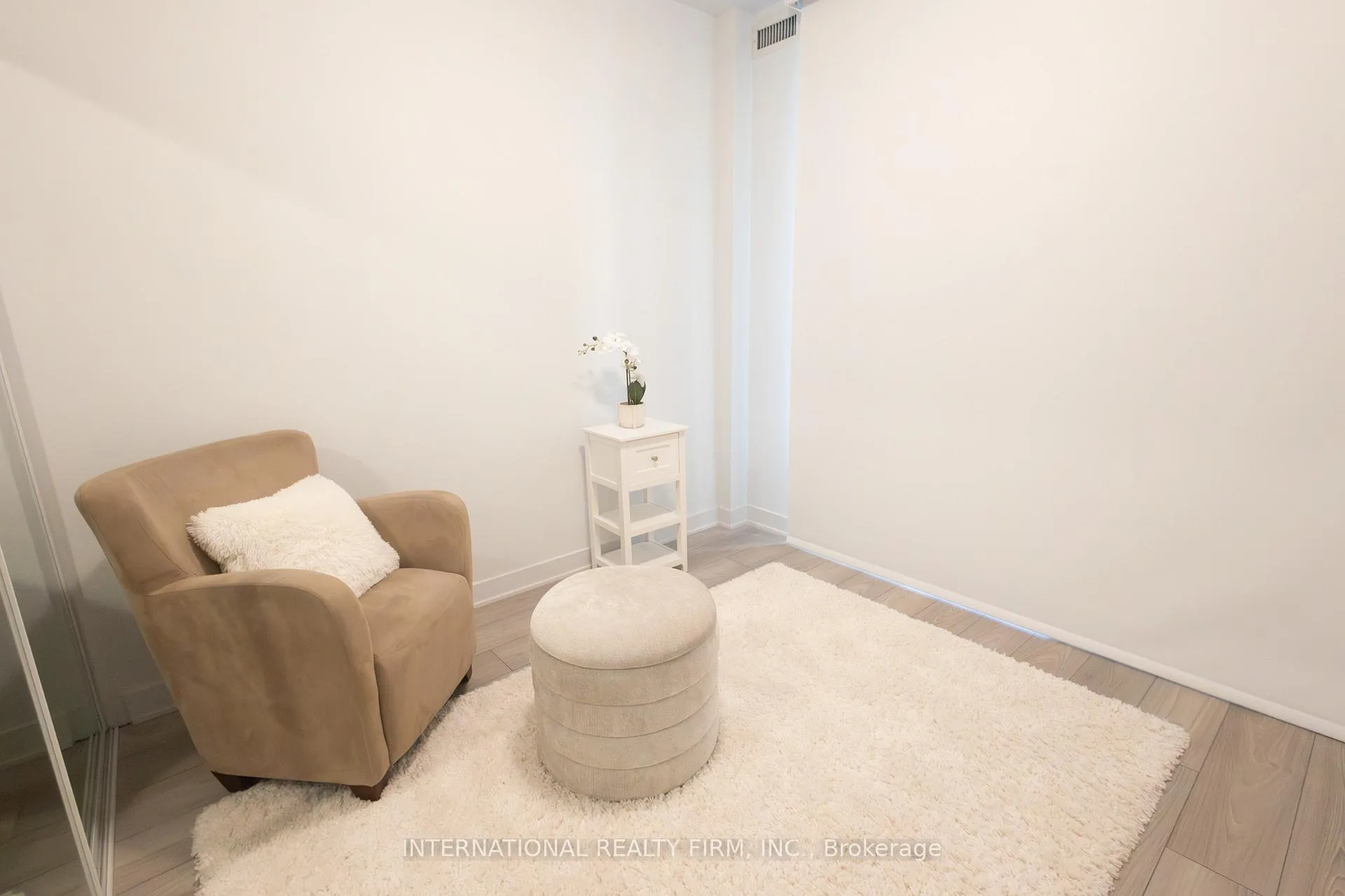 Photo 14 of Unit 503, 2920 Highway 7 Road W, Vaughan, Concord — HOMEH