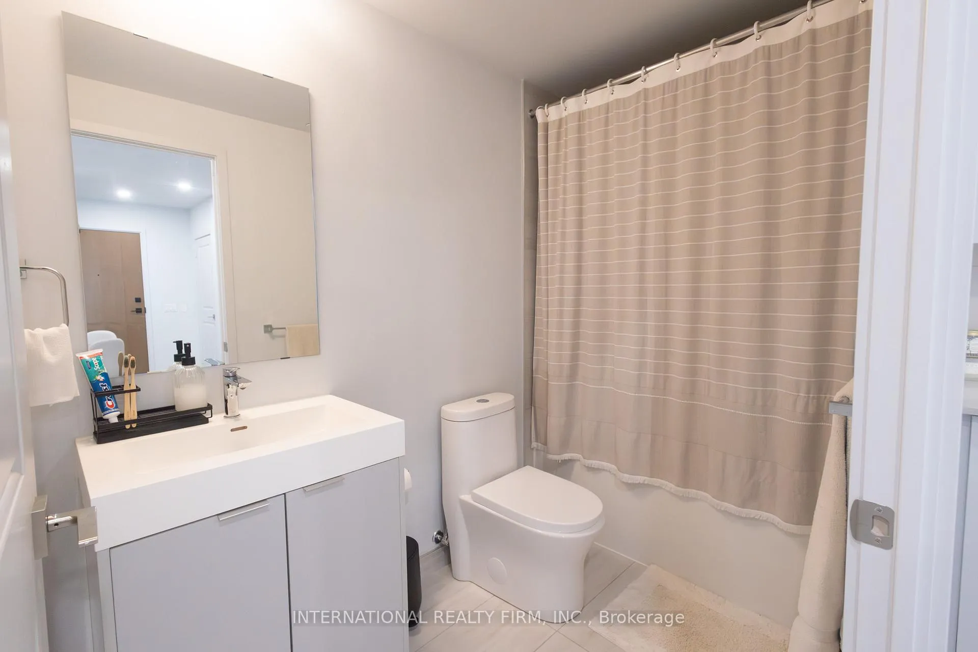 Photo 17 of Unit 503, 2920 Highway 7 Road W, Vaughan, Concord — HOMEH