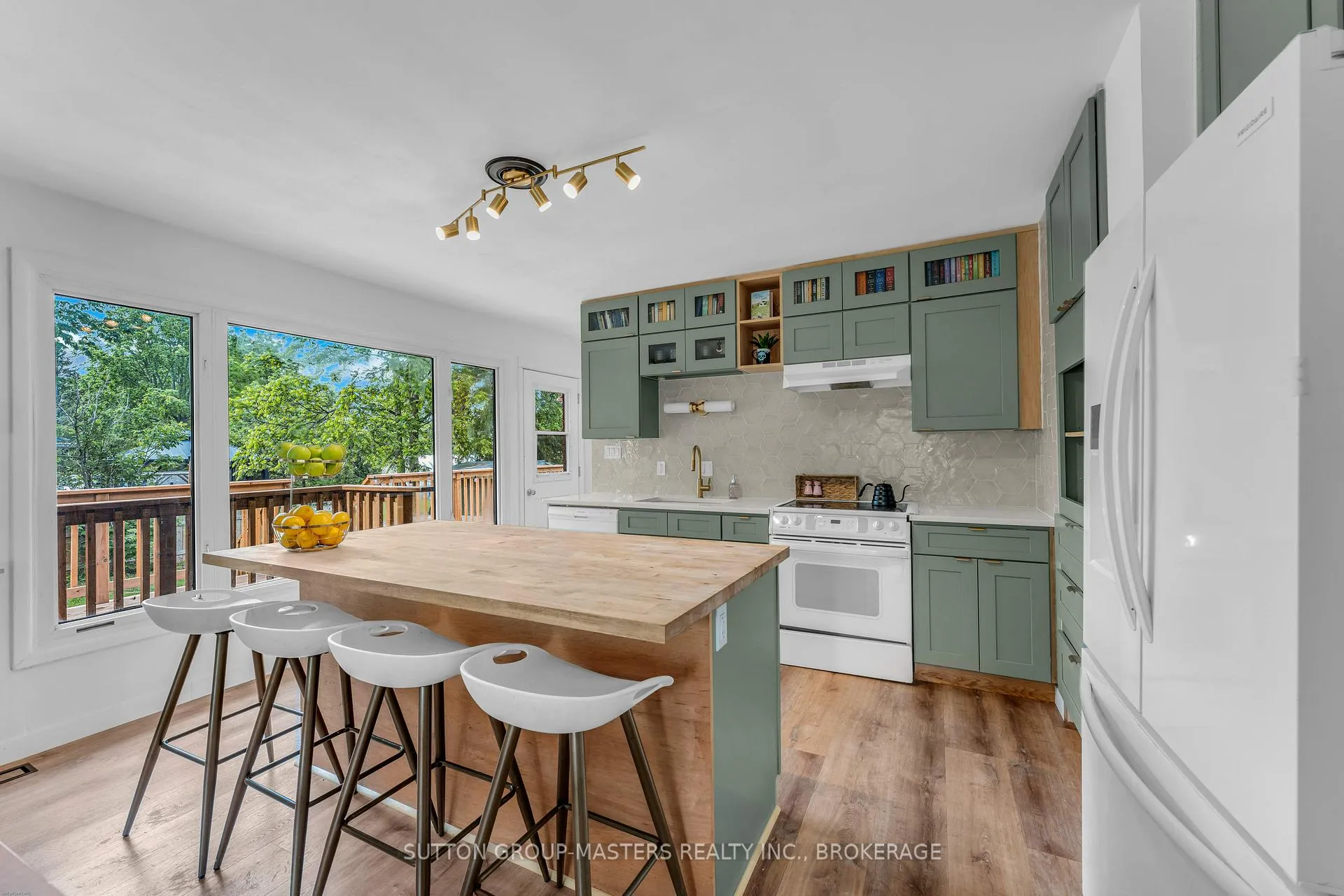 Photo 8 of 4401 Notre Dame Street, Frontenac, Frontenac South — HOMEH