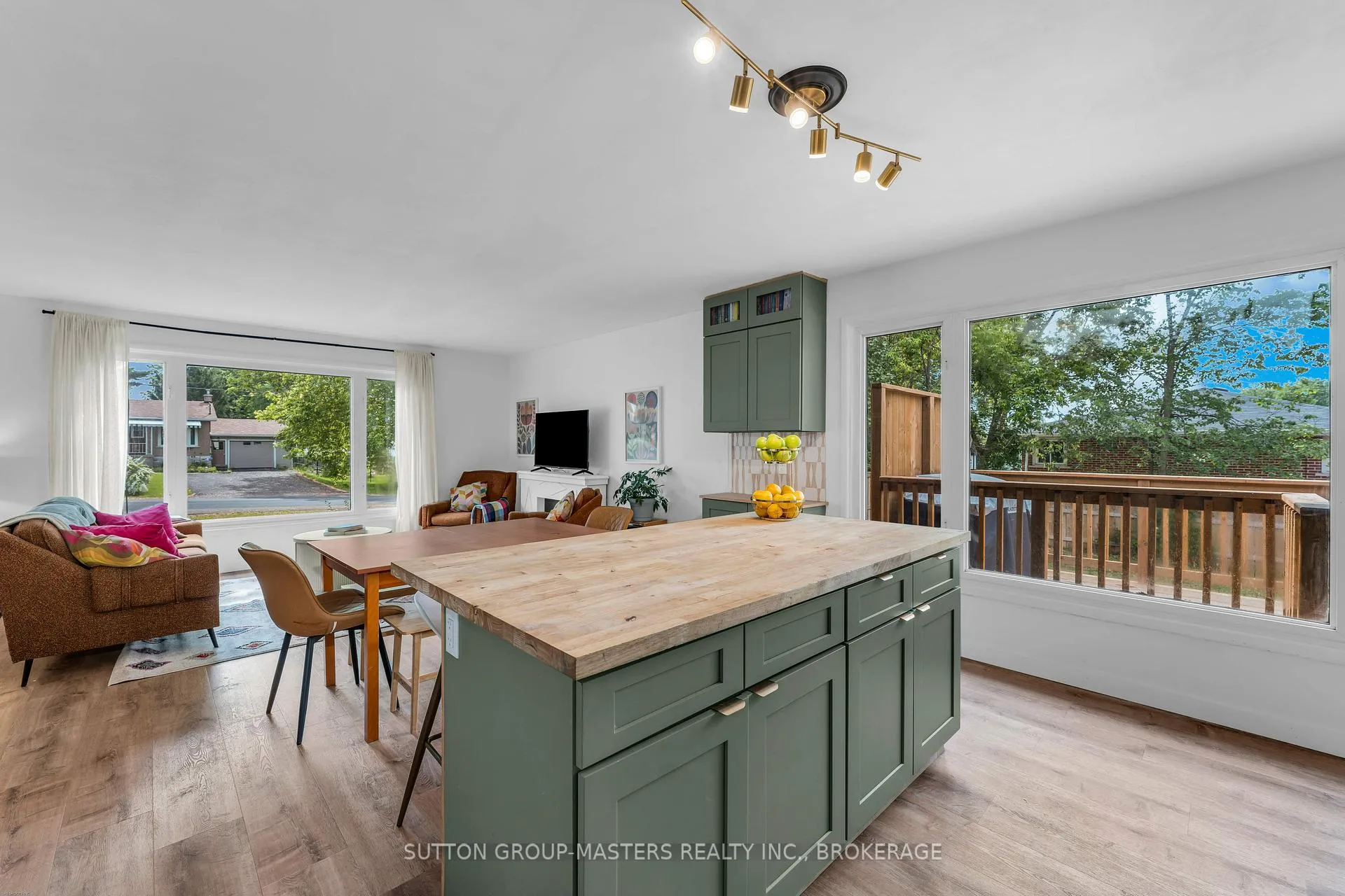 Photo 11 of 4401 Notre Dame Street, Frontenac, Frontenac South — HOMEH