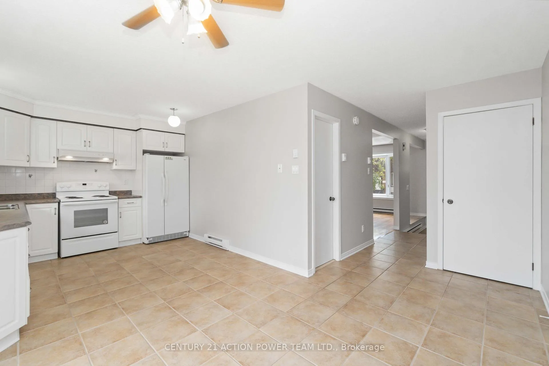 Photo 8 of Unit 17, 3103 Armada Avenue, Ottawa, Sawmill Creek/Timbermill — HOMEH