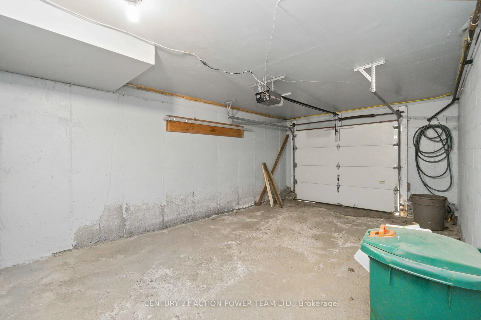 Photo 30 of Unit 17, 3103 Armada Avenue, Ottawa, Sawmill Creek/Timbermill — HOMEH