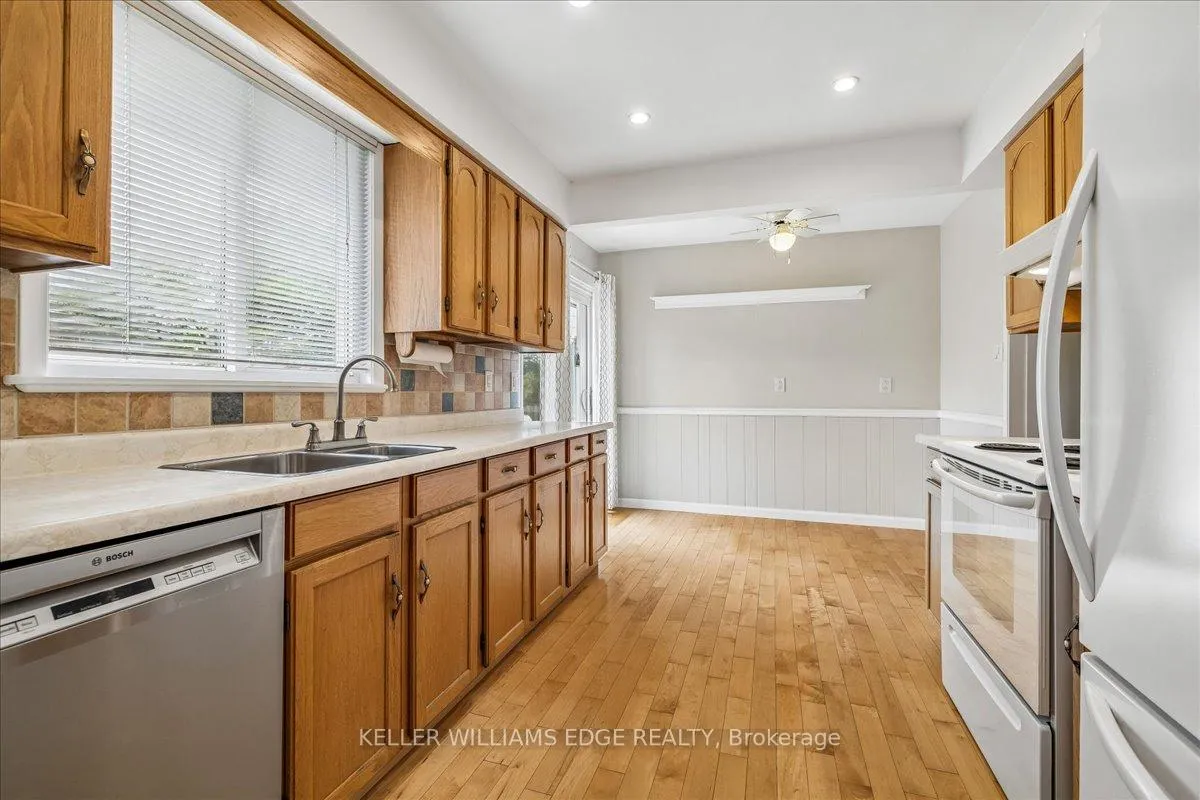 Photo 16 of 668 Bridle Wood, Burlington, Appleby — HOMEH