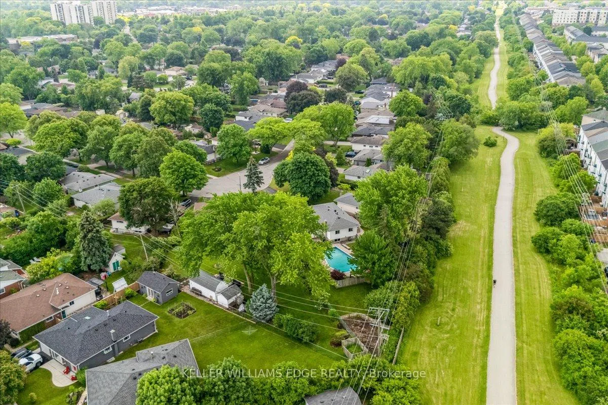 Photo 42 of 668 Bridle Wood, Burlington, Appleby — HOMEH