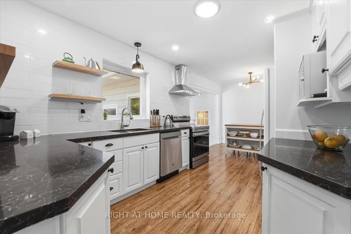 Photo 11 of 191 Dalhousie Avenue, St. Catharines, Port Dalhousie — HOMEH
