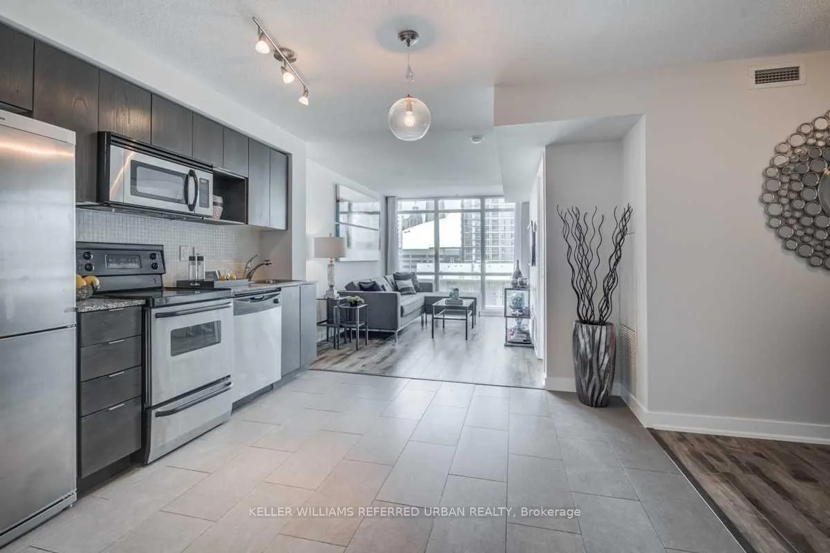 Photo 7 of Unit 1508, 15 Fort York Boulevard, Toronto, Waterfront Communities — HOMEH