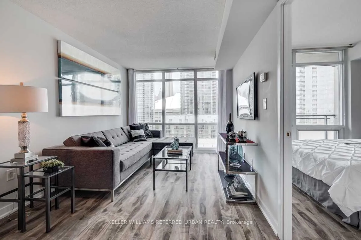 Photo 10 of Unit 1508, 15 Fort York Boulevard, Toronto, Waterfront Communities — HOMEH