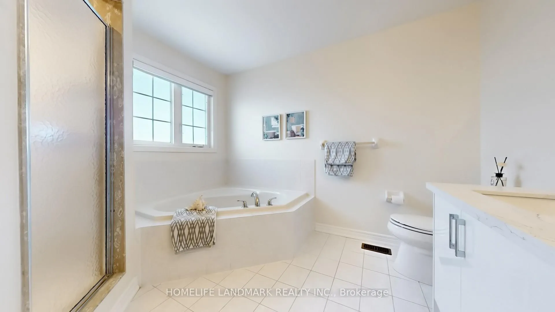 Photo 29 of 13 Woodway Lane, Markham, Cornell — HOMEH