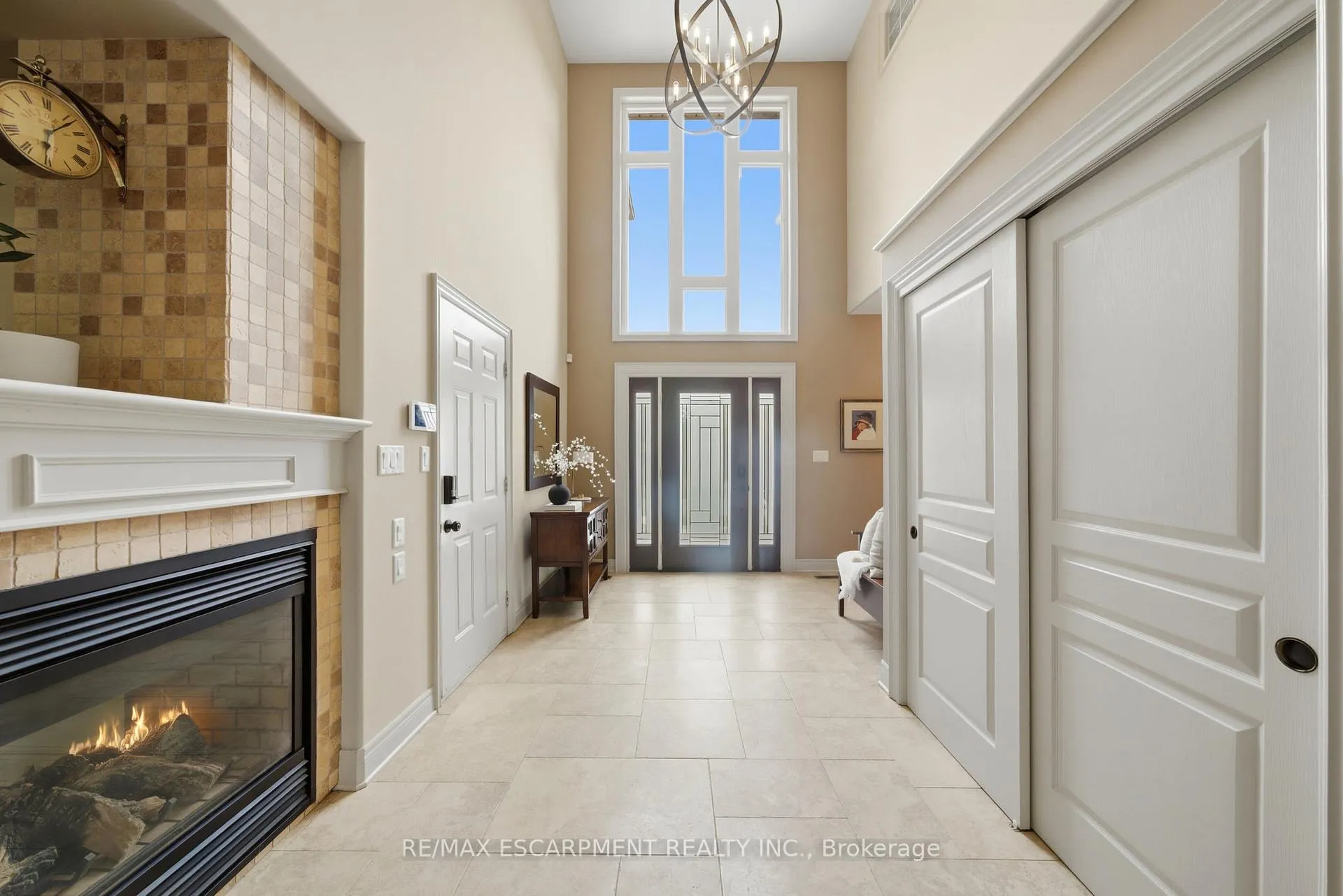 Photo 4 of 4141 Stadelbauer Drive, Lincoln, Beamsville — HOMEH