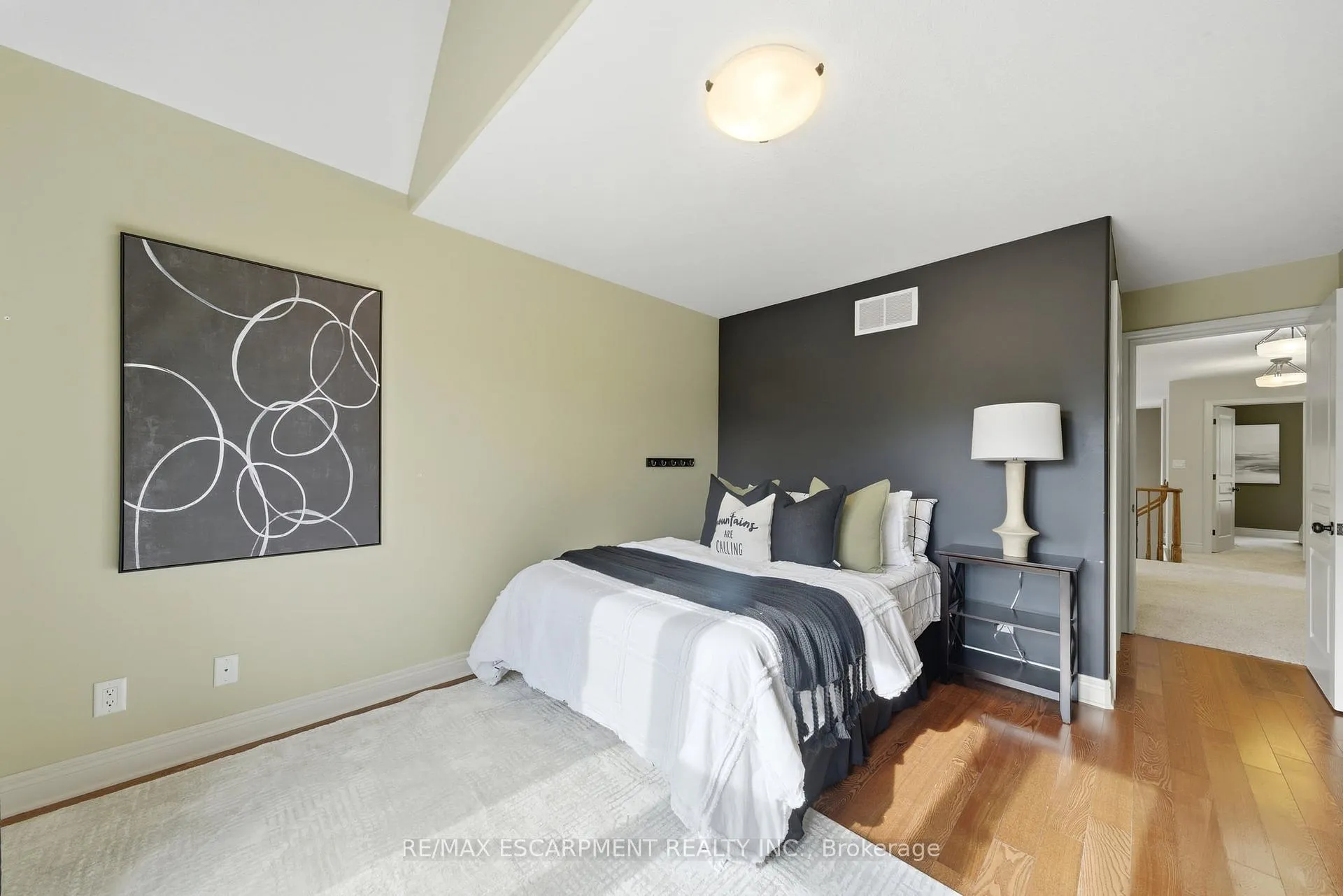 Photo 28 of 4141 Stadelbauer Drive, Lincoln, Beamsville — HOMEH