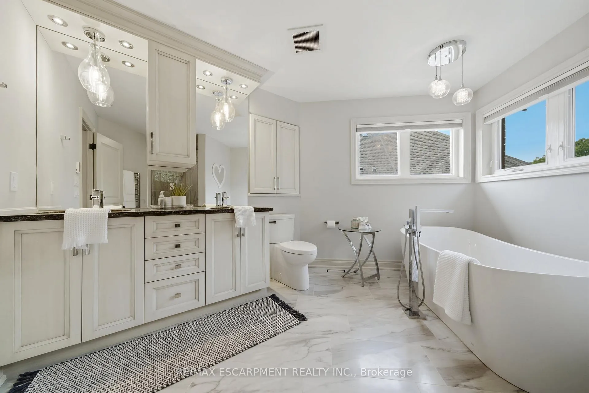 Photo 34 of 4141 Stadelbauer Drive, Lincoln, Beamsville — HOMEH