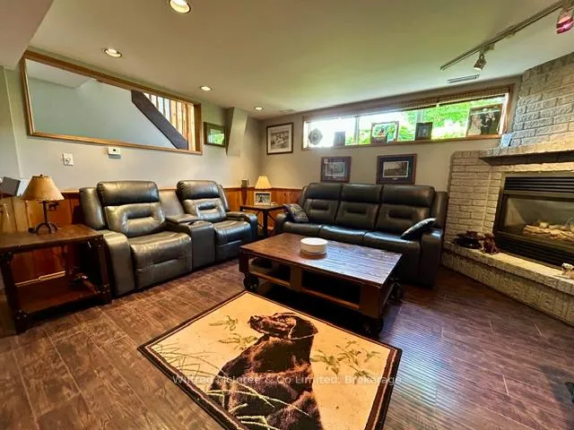 Photo 15 of 925 Old Durham Road, Brockton — HOMEH