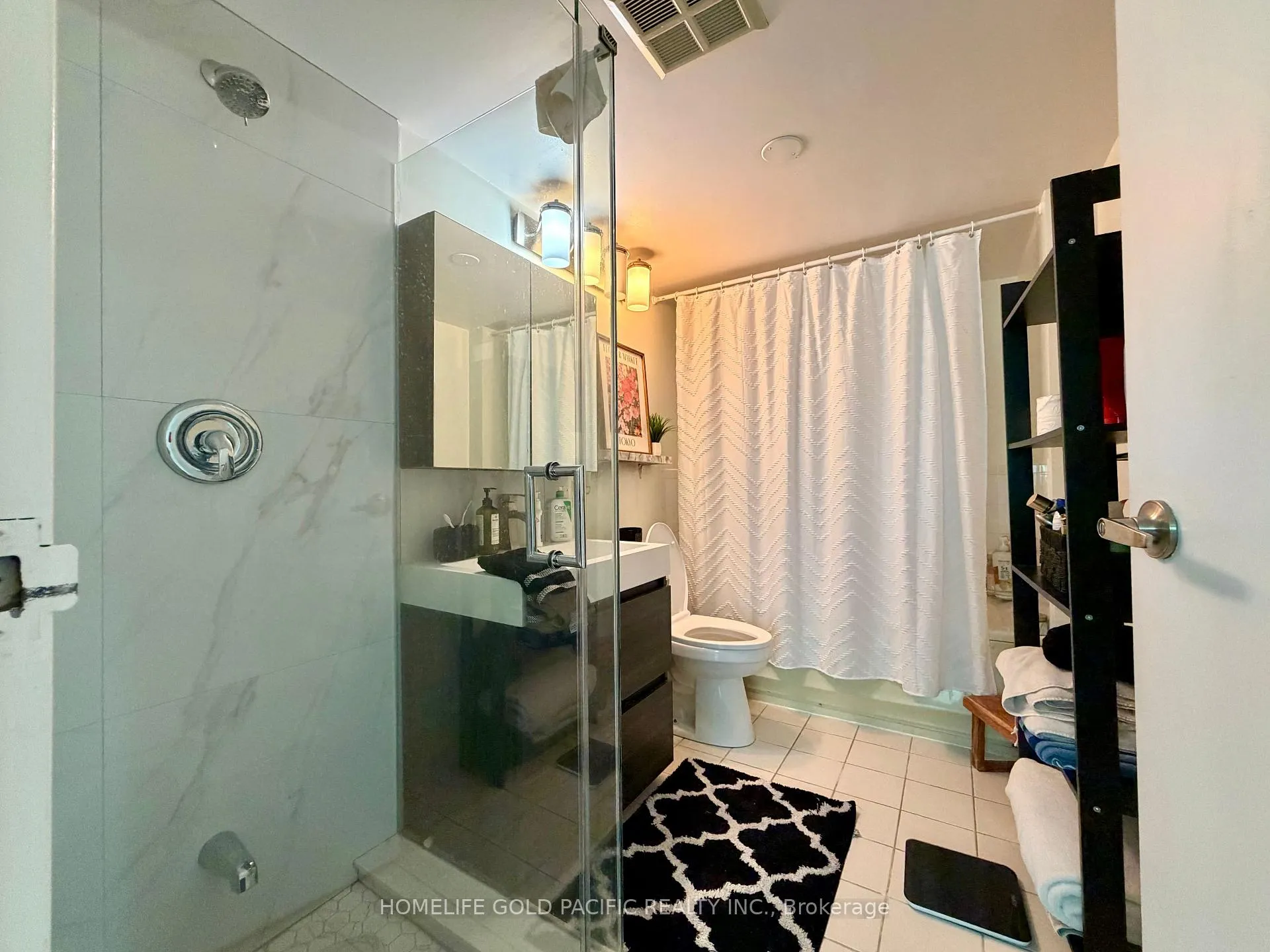 Photo 11 of Unit 1903, 10 Queens Quay W, Toronto, Waterfront Communities — HOMEH