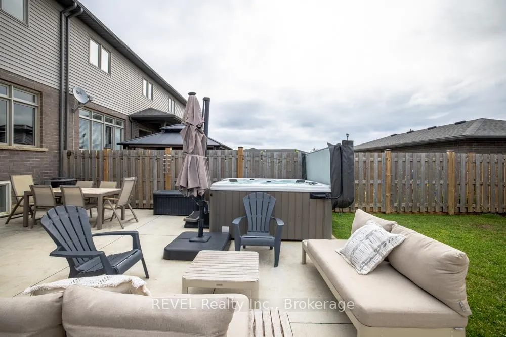Photo 42 of 68 Summersides Boulevard, Pelham, Fonthill — HOMEH