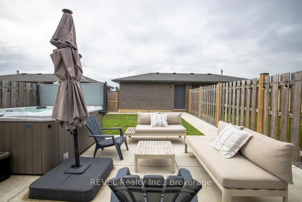 Photo 43 of 68 Summersides Boulevard, Pelham, Fonthill — HOMEH