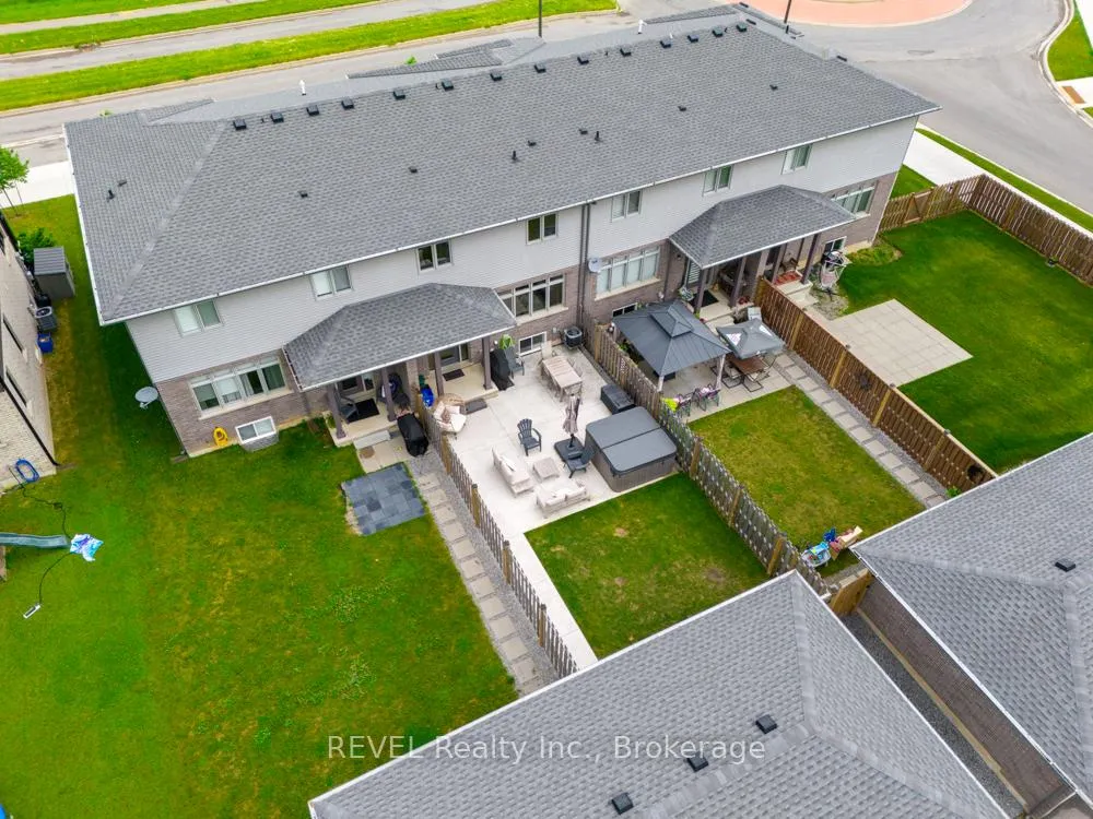Photo 44 of 68 Summersides Boulevard, Pelham, Fonthill — HOMEH