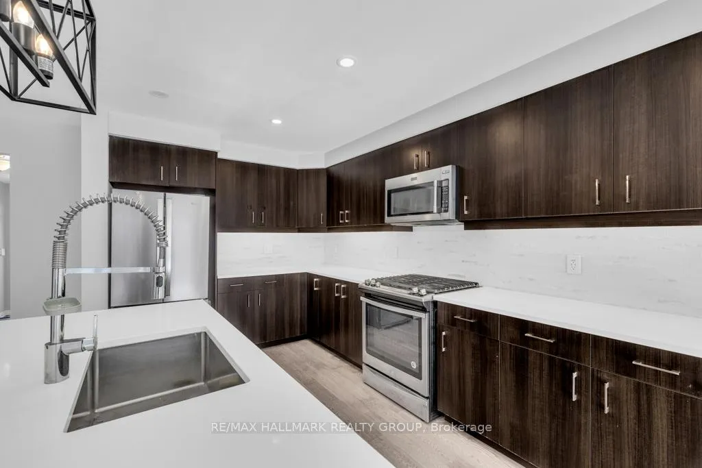 Photo 6 of 600 Parade Drive, Ottawa, Stittsville (South) — HOMEH