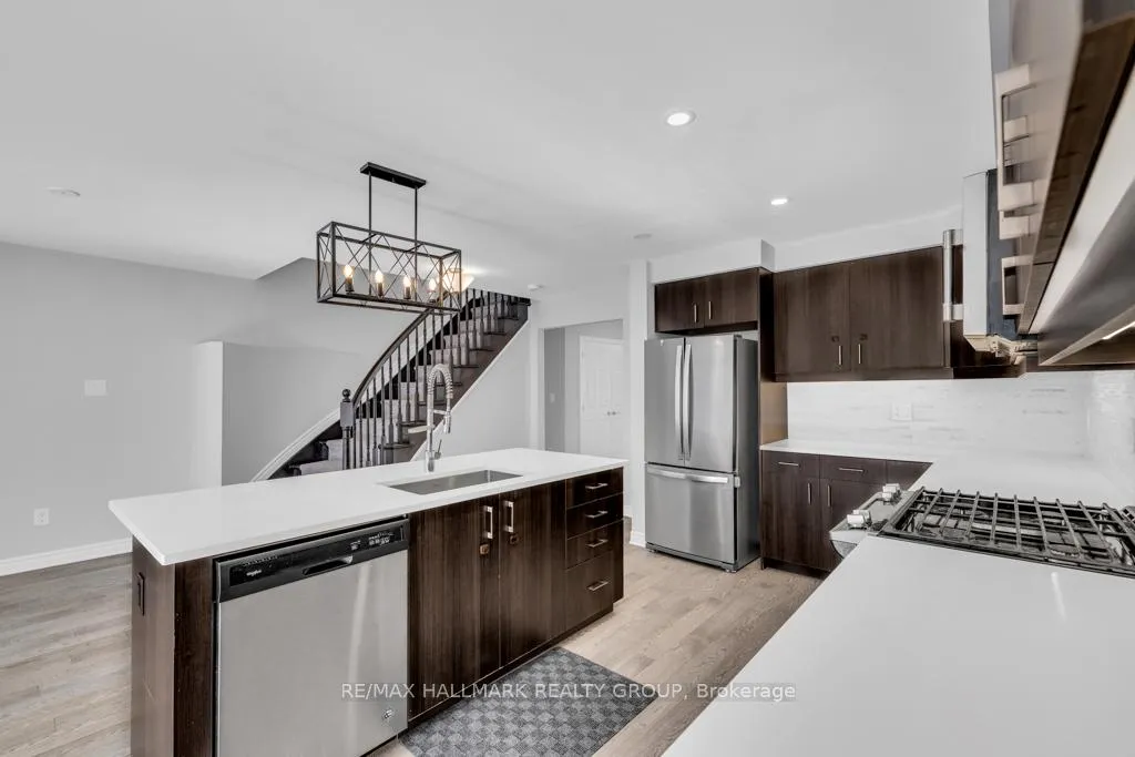 Photo 8 of 600 Parade Drive, Ottawa, Stittsville (South) — HOMEH