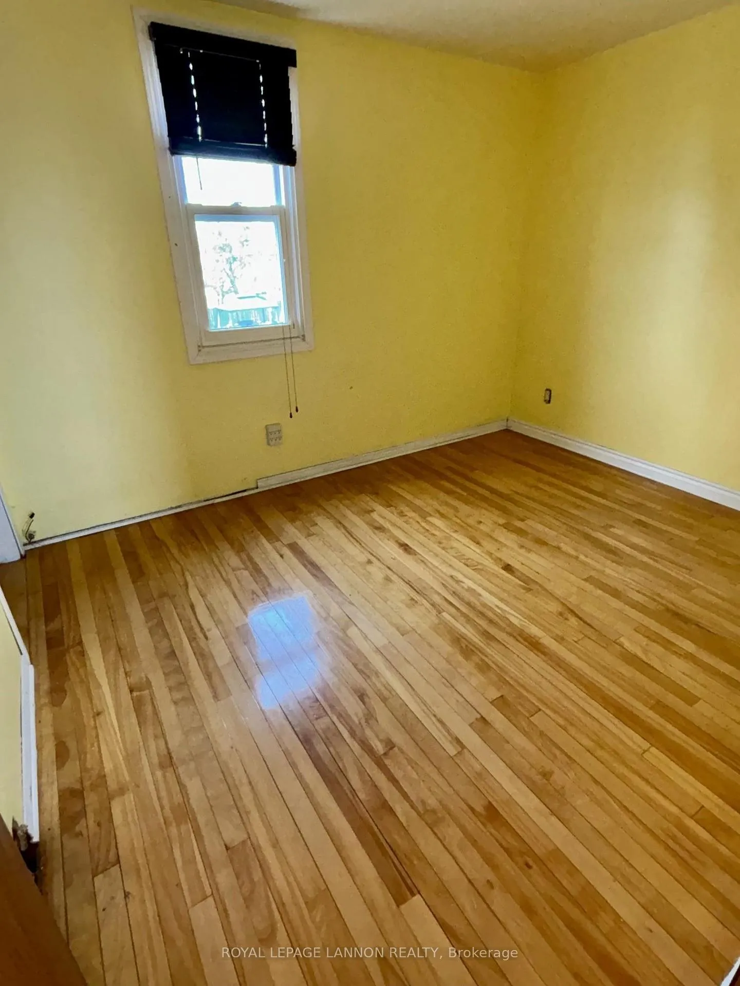 Photo 11 of 182 High Street N, Thunder Bay, College Heights — HOMEH