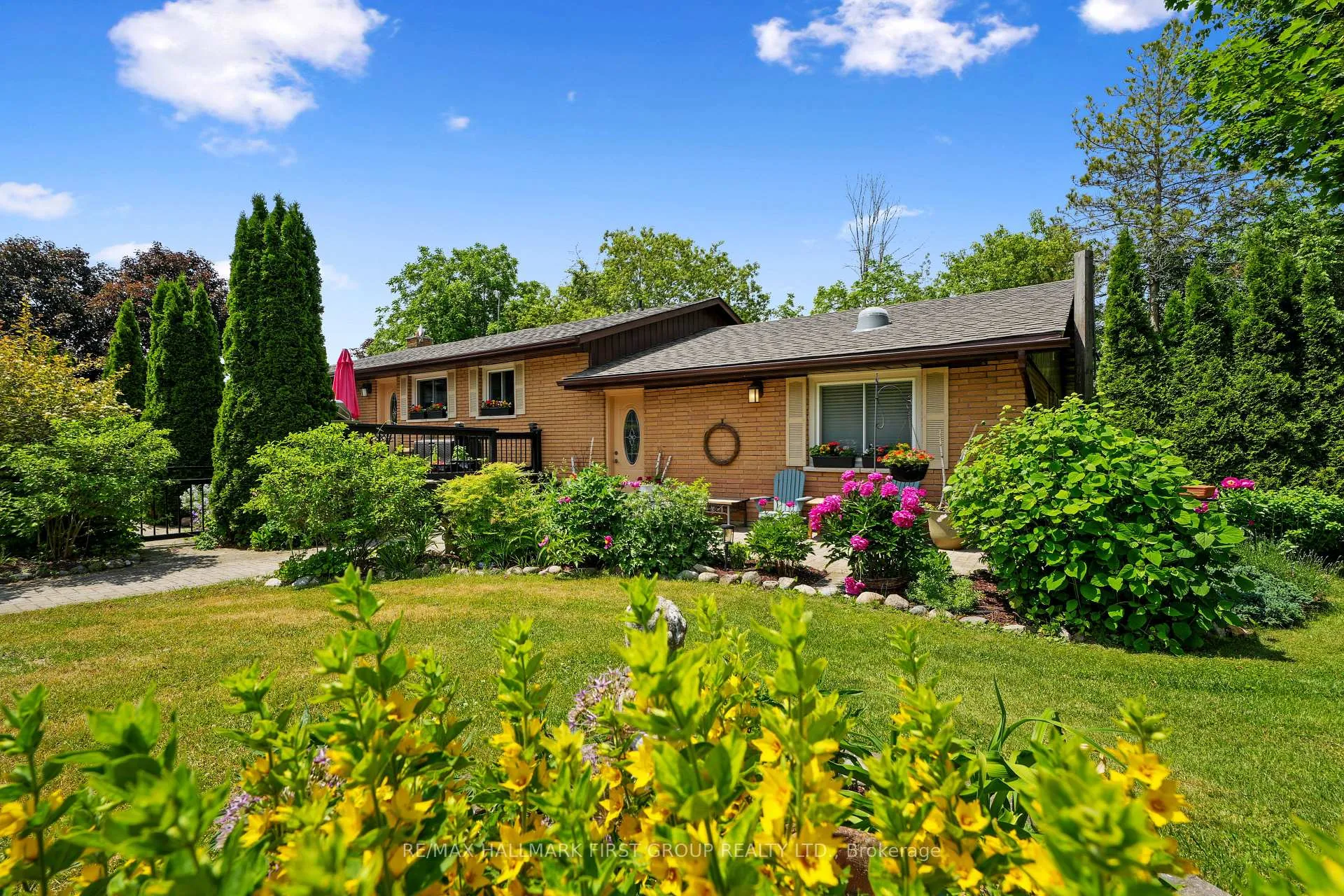 Photo 2 of 8310 Smylie Road, Hamilton Township, Rural Hamilton — HOMEH
