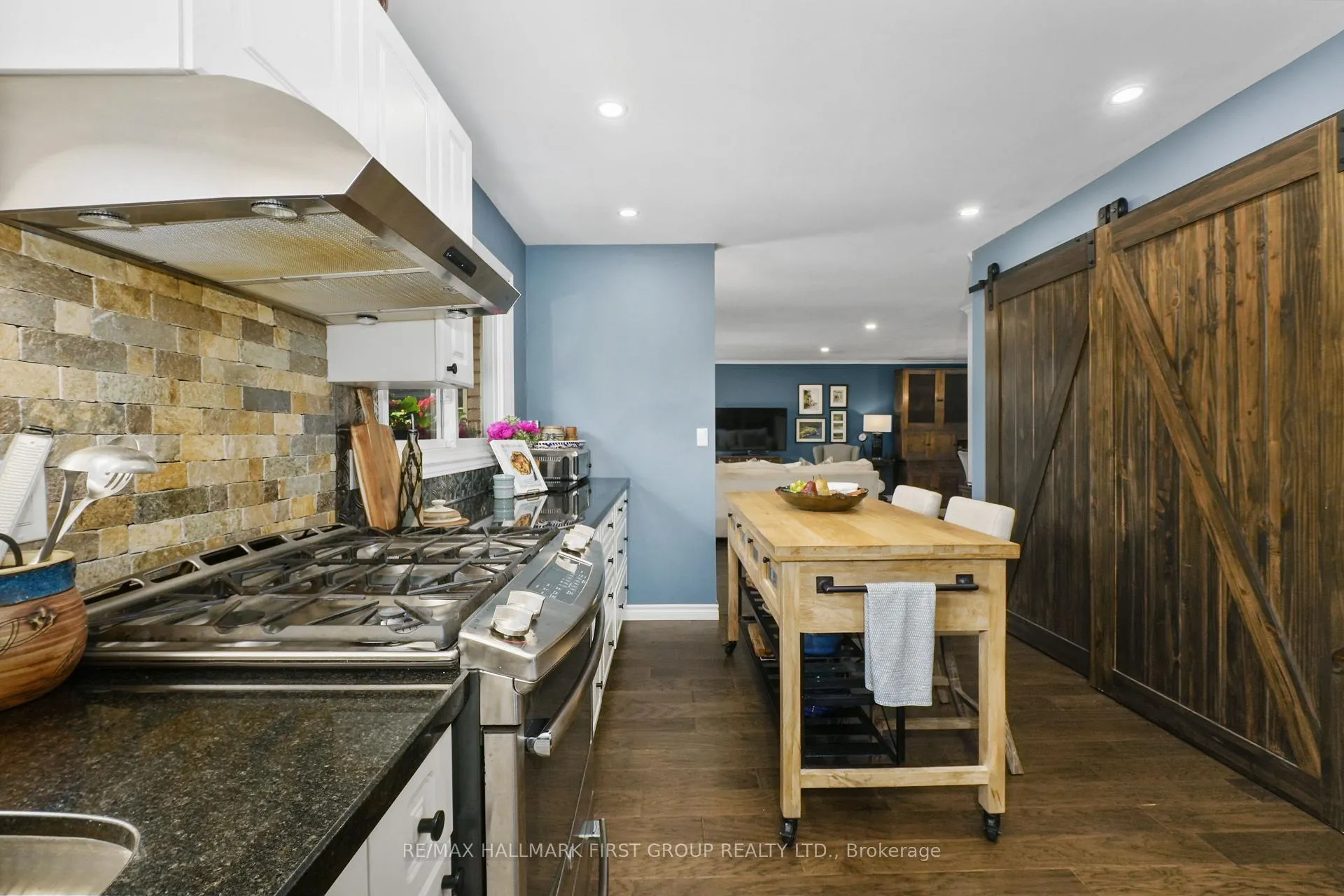 Photo 18 of 8310 Smylie Road, Hamilton Township, Rural Hamilton — HOMEH