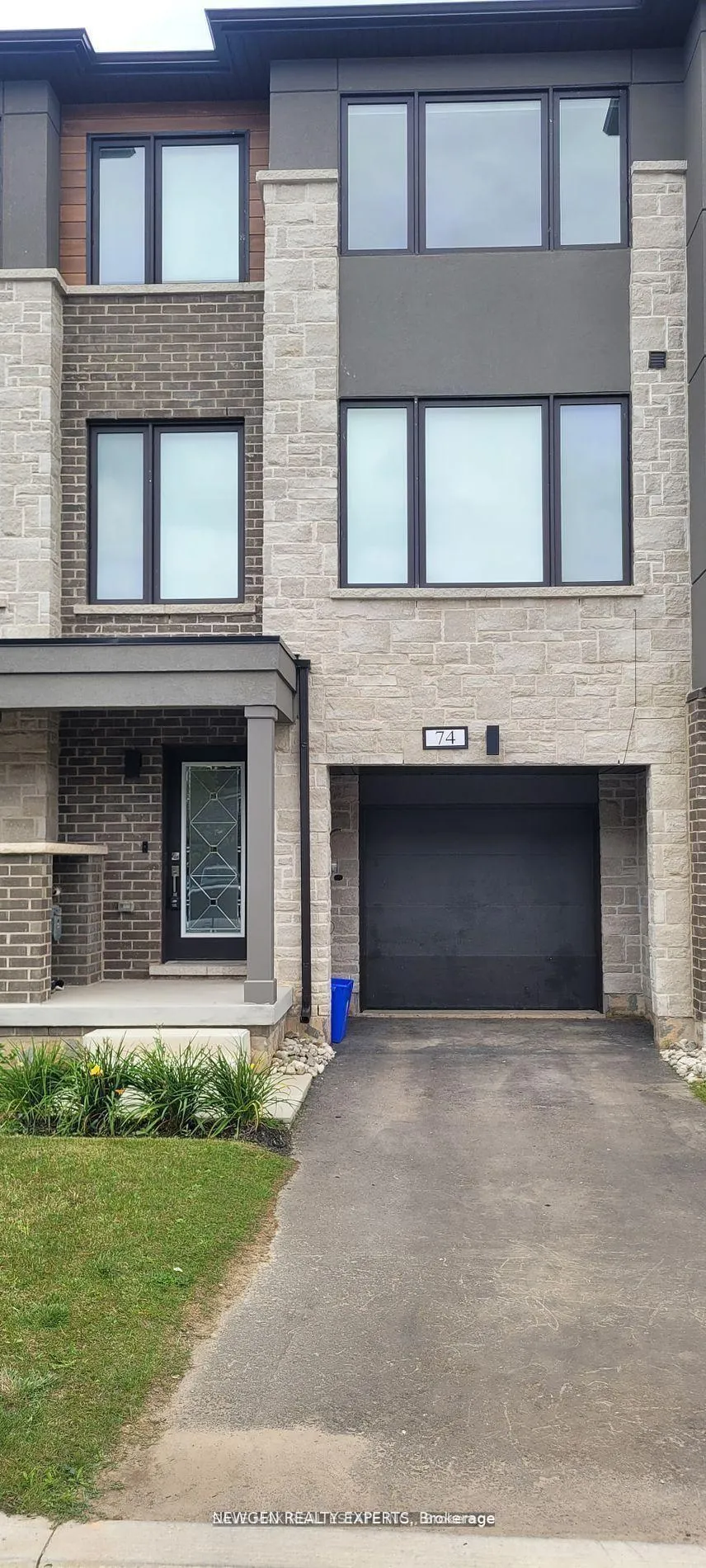Photo 1 of 74 Windtree Way, Halton Hills, Georgetown — HOMEH