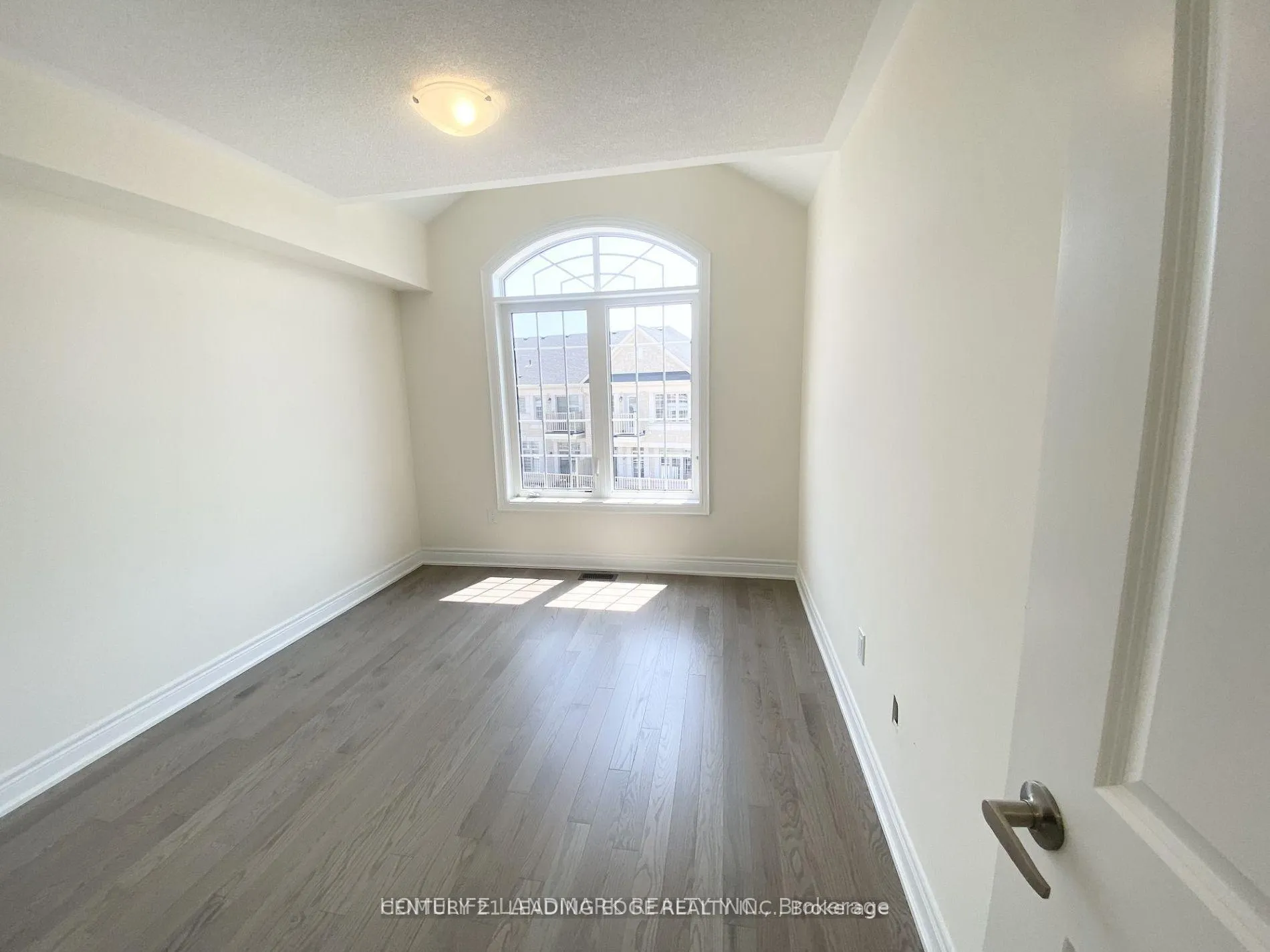 Photo 10 of 2 Phillipsen Way, Markham, Cedarwood — HOMEH