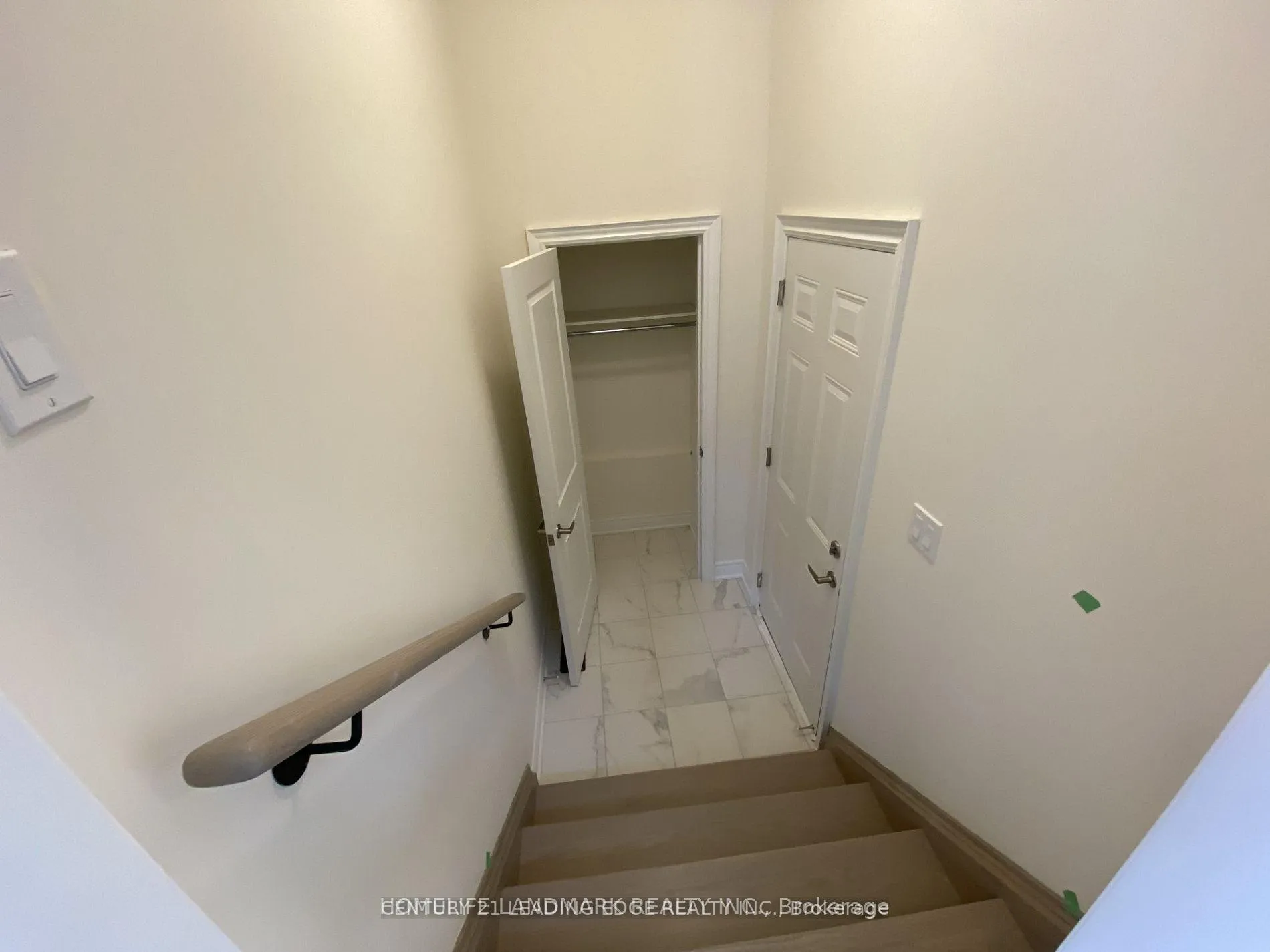 Photo 16 of 2 Phillipsen Way, Markham, Cedarwood — HOMEH